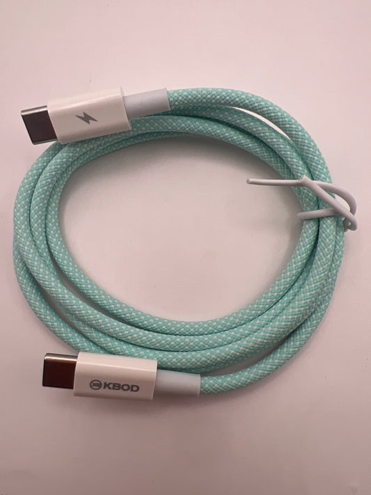 Cable USB-C a USB-C pd carga rapida 30W trenzado kbod cbo15c color Verde claro — foto real del producto