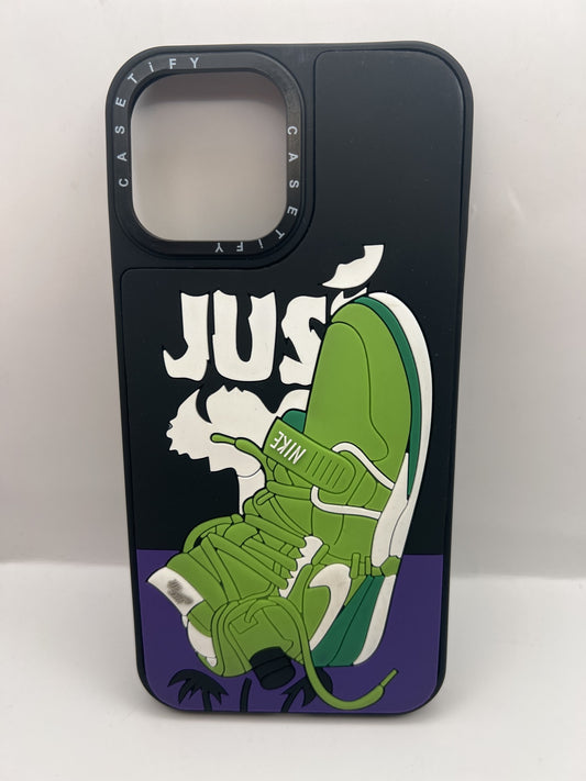 Funda iPhone 13 Pro Max Goma 3D Nike Negro Con Verde | QRUZH