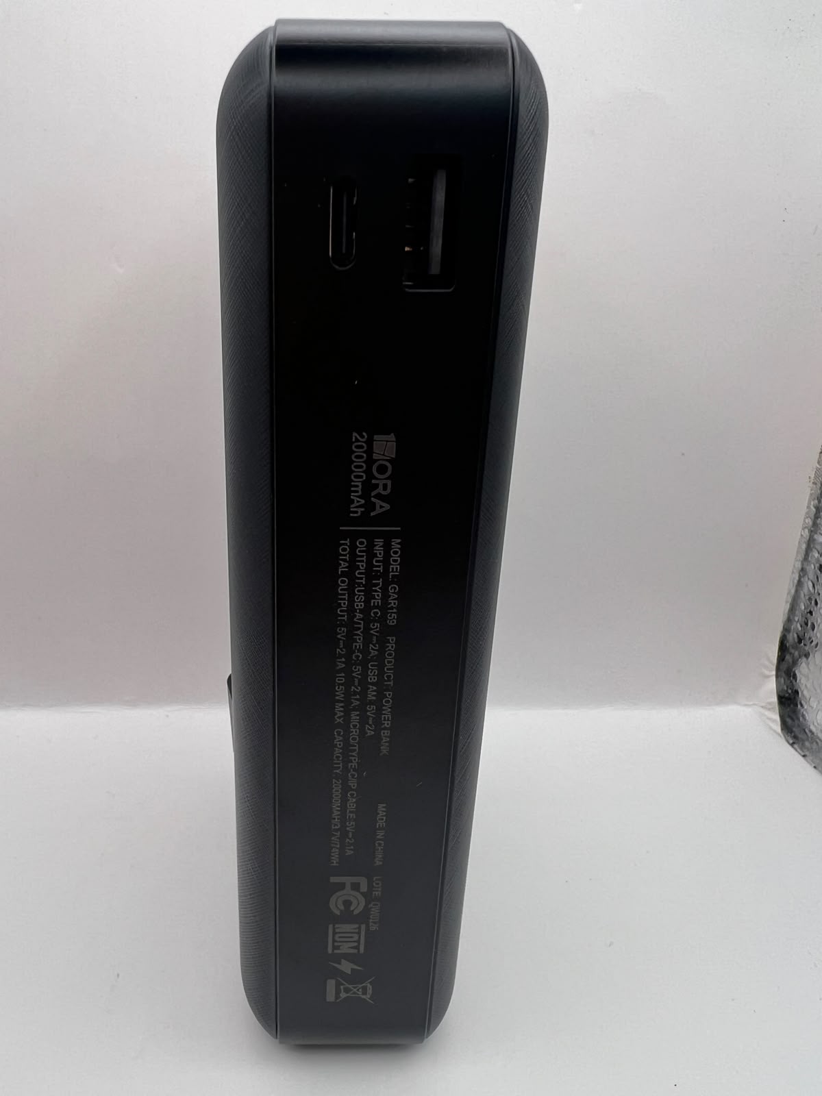 Power Bank 1HORA GAR159 20 000 mAh con 3 cables integrados