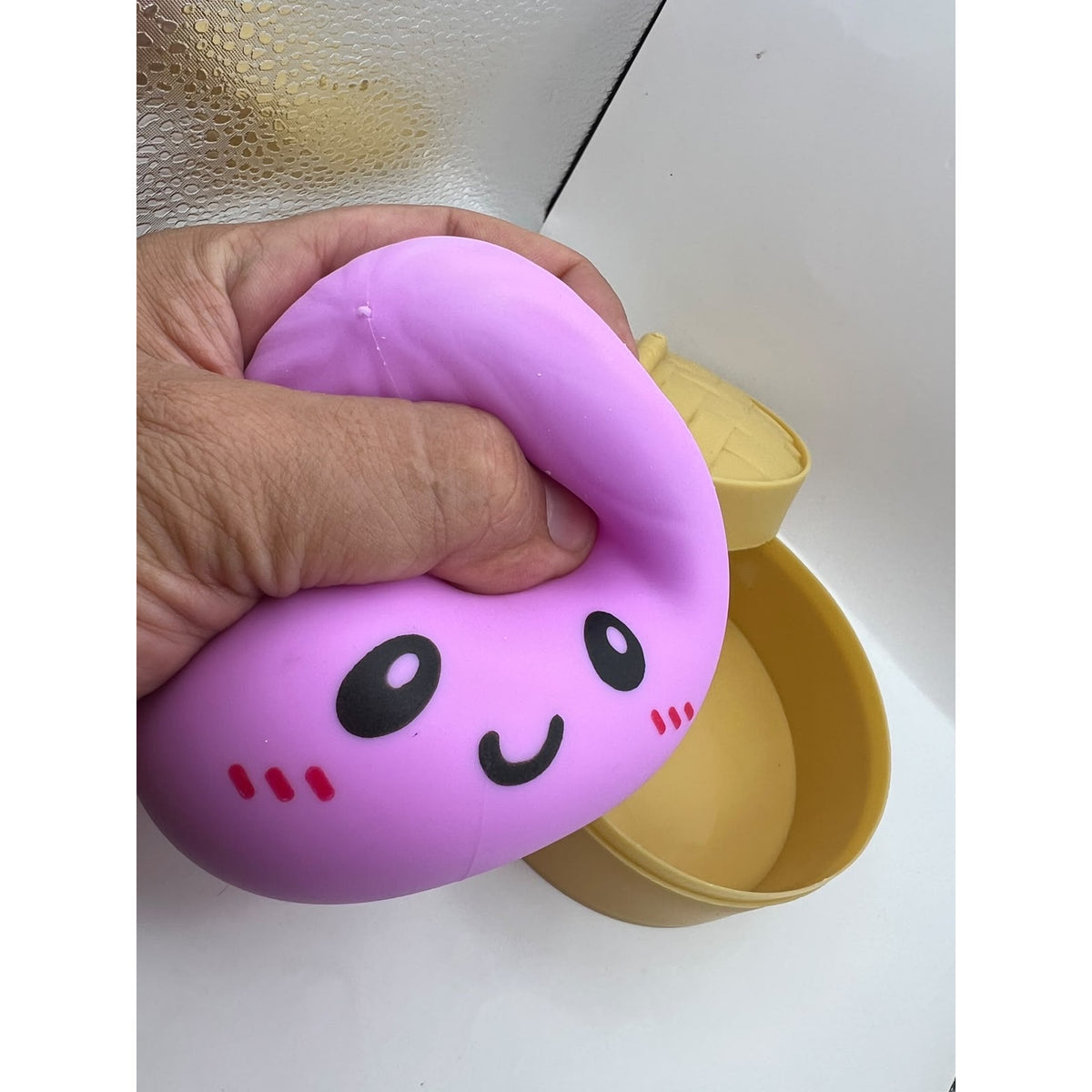 Squishy Bun Sugar Edition morado - foto real