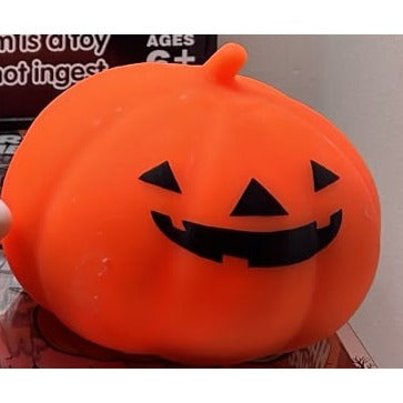 Squishy Halloween mediano fantasma y calabaza en caja Calabaza — foto real del producto
