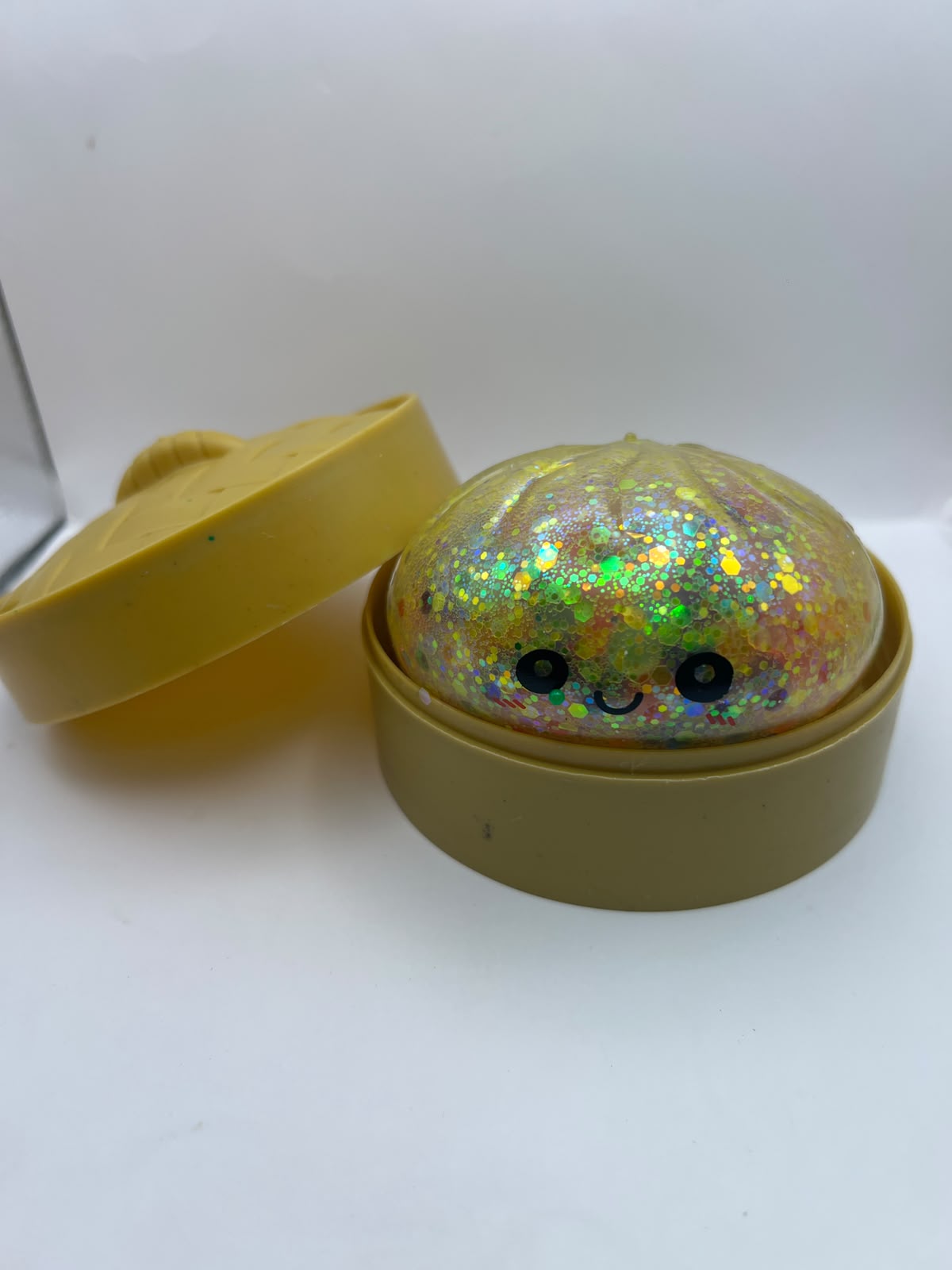 Squishy Steam Bunz — bao antiestrés en vaporera, edición sorpresa (foto real del producto)