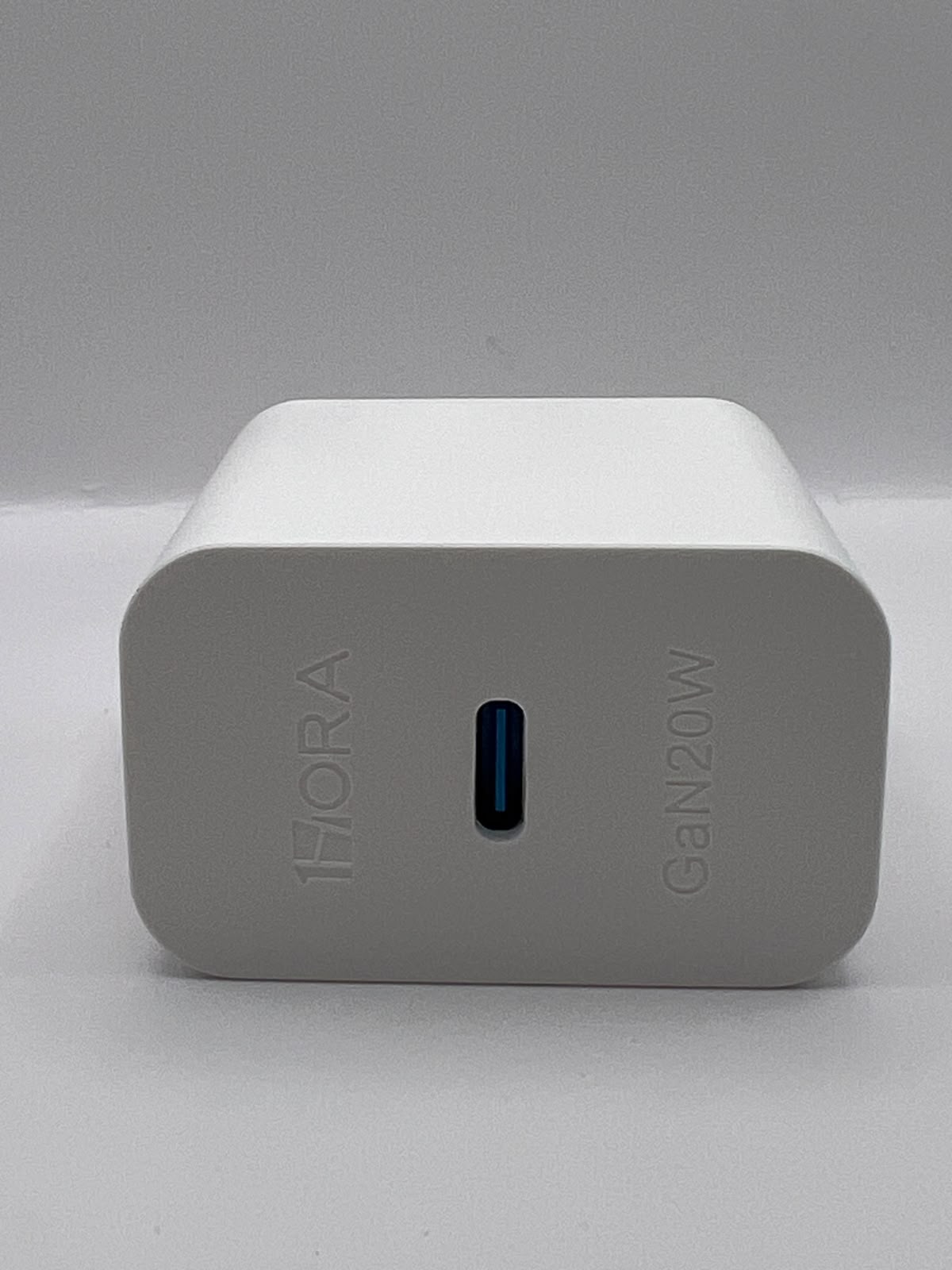 Empaque y especificaciones del cargador 1HORA GAR152 GaN 20W