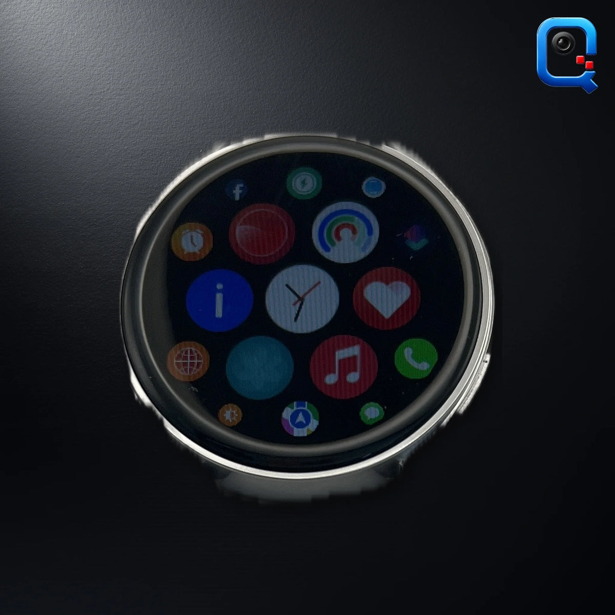 Smartwatch W7 44mm plata — carátula (recreación digital)