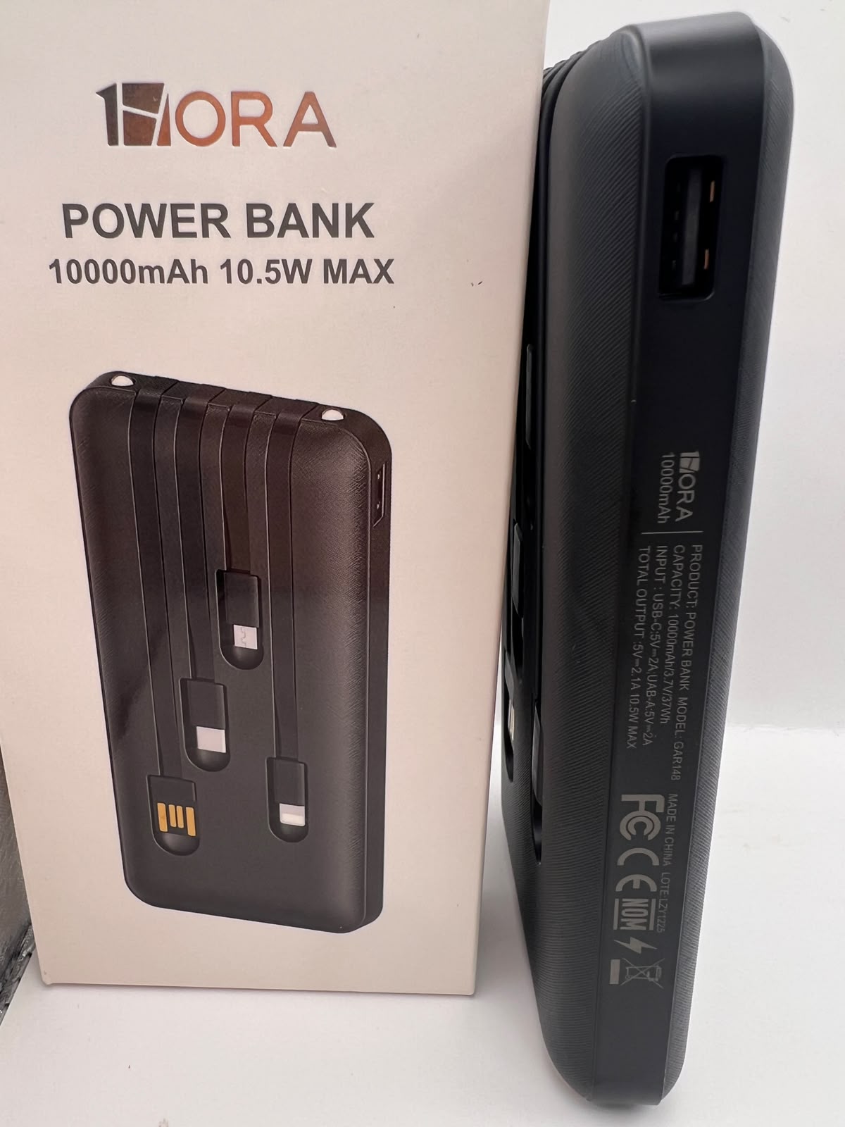 Power Bank 1HORA GAR148 10 000 mAh con 3 cables integrados