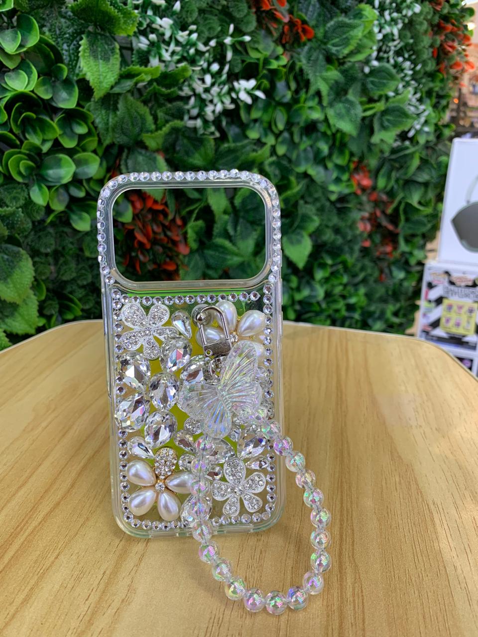 Funda apple iphone 17 mariposa strap